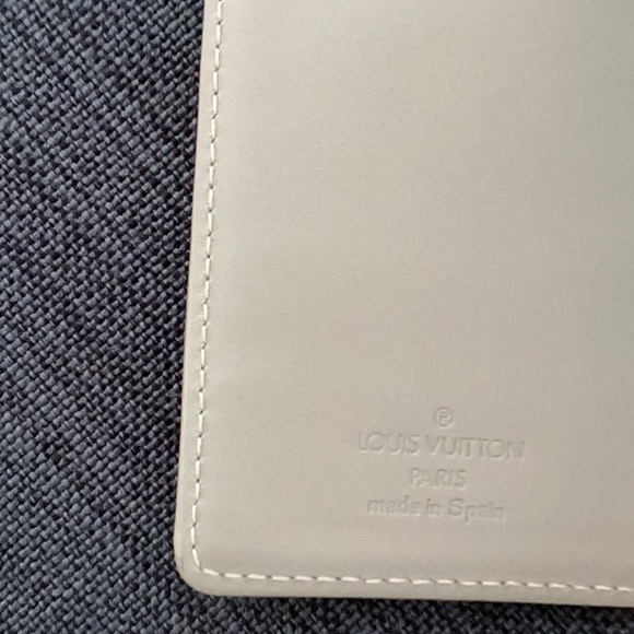 Louis Vuitton Green PM Agenda - Picture 3 of 4